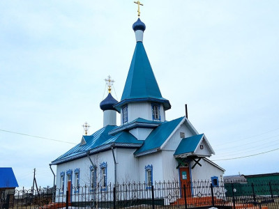 Спасский храм в селе Сосново-Озерское.